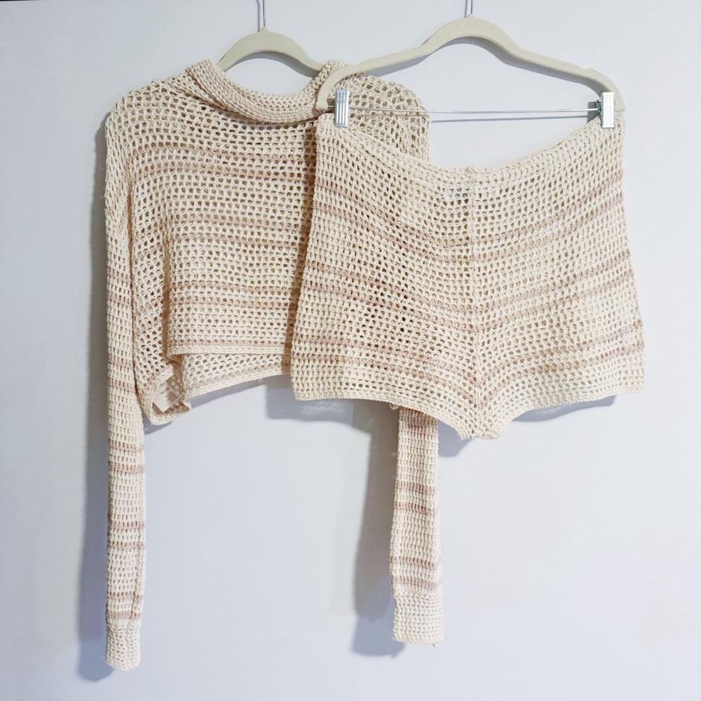 FP Beach - Tan and Pink Crochet Set - Picture 4 of 4